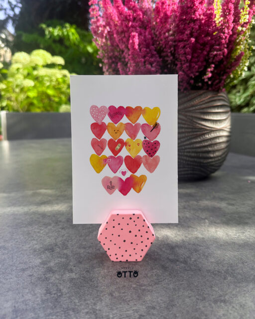 Schönes Wochenende wünsch ich euch, ganz besonders HERZlich!
Postkarte gibt's bei mir im Shop.
.
.
.
#watercolor_art #watercolor #illustration #drawing #postcarddesign #hearts